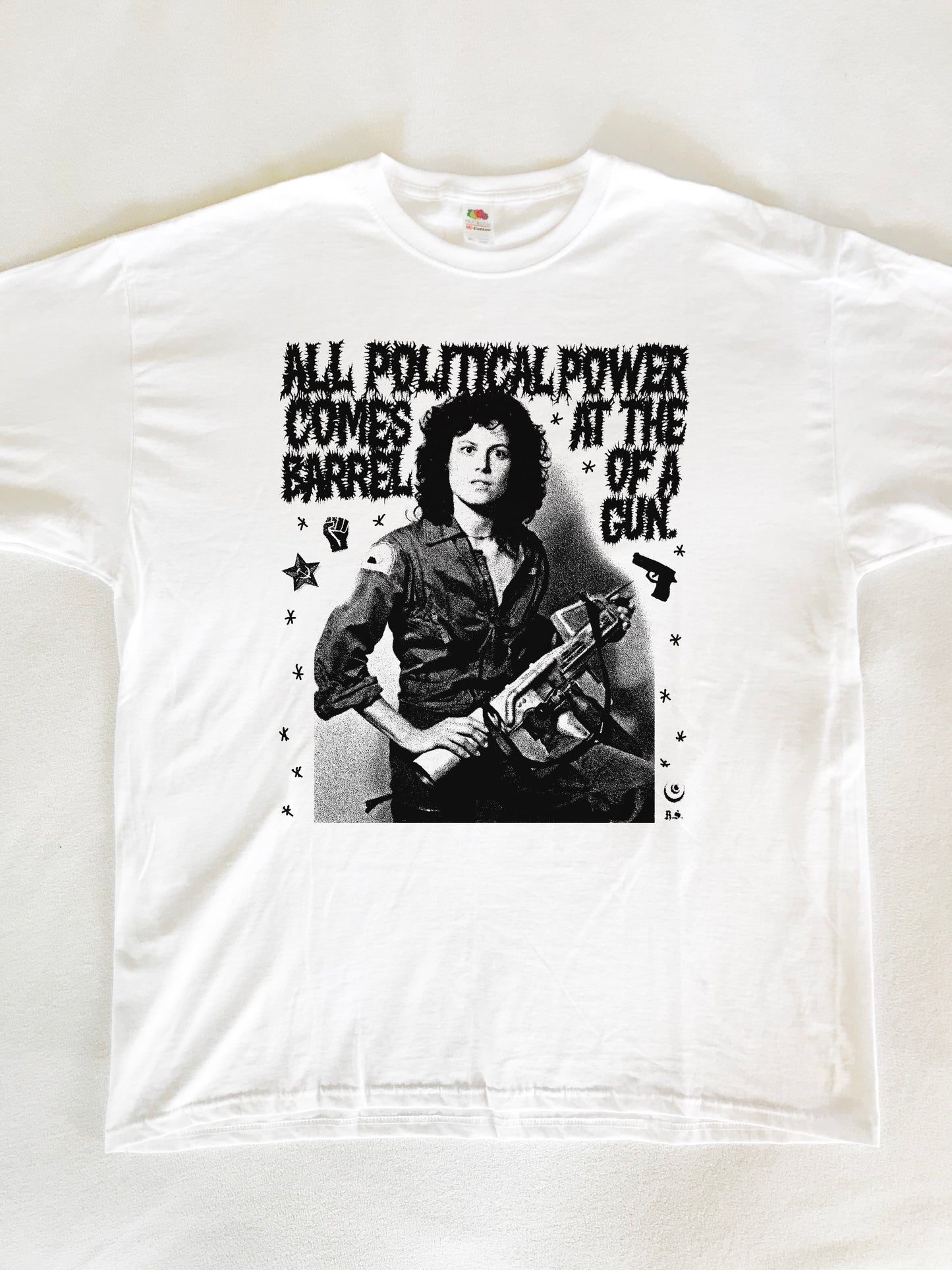 Sigourney Weaver Alien Mao T-Shirt (Gildan Softstlye Unisex Cotton Shirt)